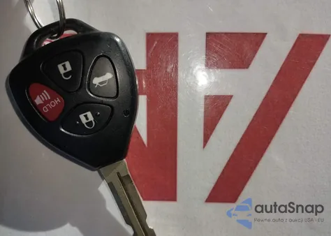 2011 Toyota Camry Se z USA, uszkodzony, nr VIN 4T1BF3EK5BU620417